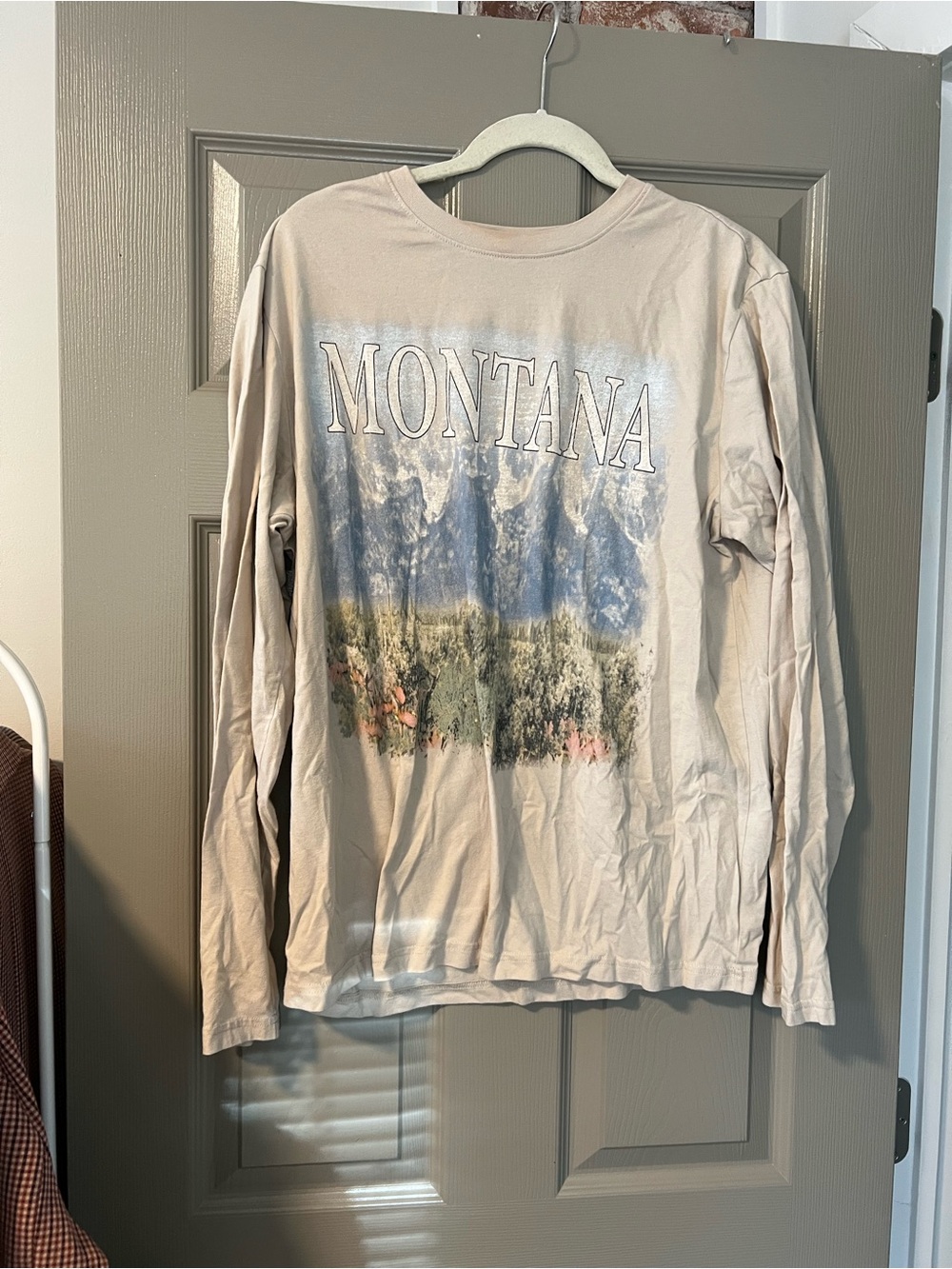 Montana Scenic Long Sleeve Tee - Beige with Blue & Green Print